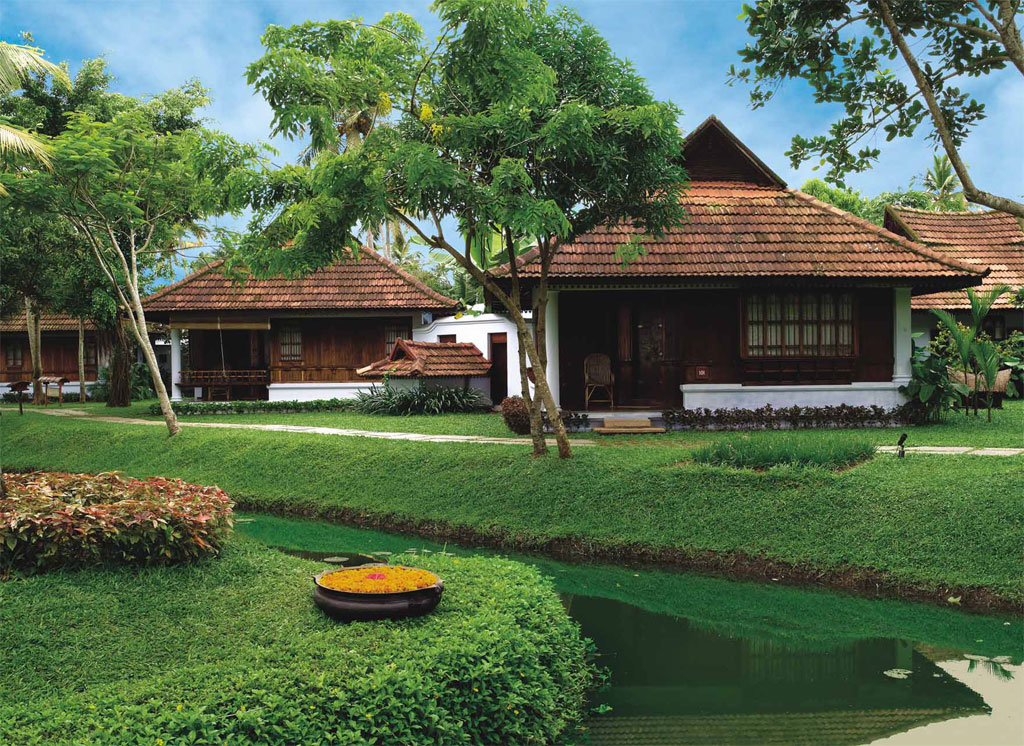 5 top places to stay on a luxury journey through Kerala